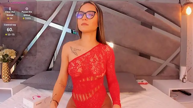 miia reeves  online show from 11-28-25, 12:05