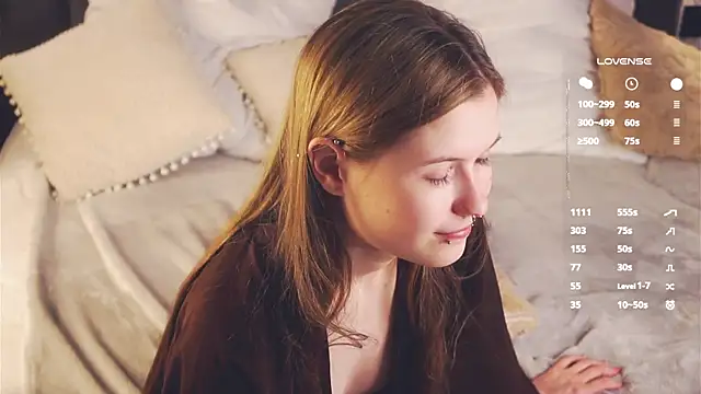 LynHillaire online show from 04-19-26, 06:10