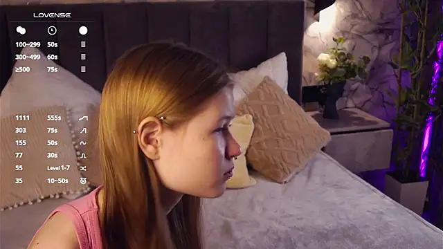 LynHillaire online show from 04-12-26, 12:30