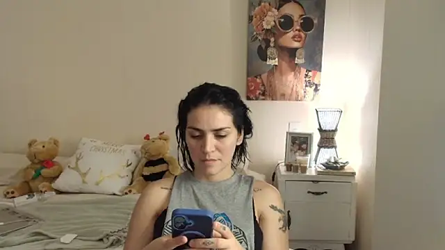 vicky9305 online show from 01-15-26, 05:11