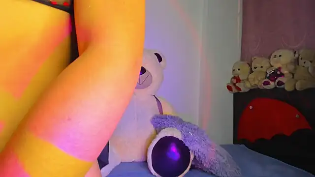 Burcu yaran online show from 09-15-25, 01:06