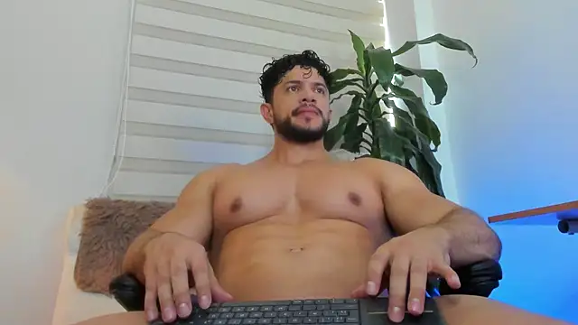 Snapshot of Erick_Thompsonx chatting on 07-18-26, 07:33 Erick Thompsonx online show from 07-18-26, 07:33