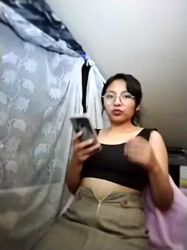 Regina Shine online show from 11-07-25, 03:33