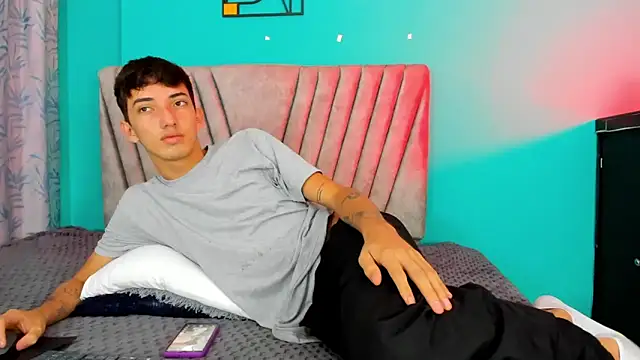 Maikol Ortiz online show from 03-15-26, 12:23