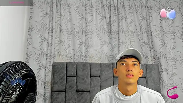 Maikol Ortiz online show from 11-24-25, 11:32