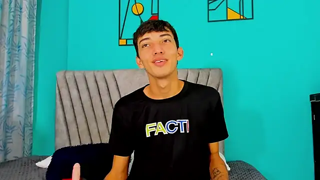 Maikol Ortiz online show from 03-22-26, 12:29