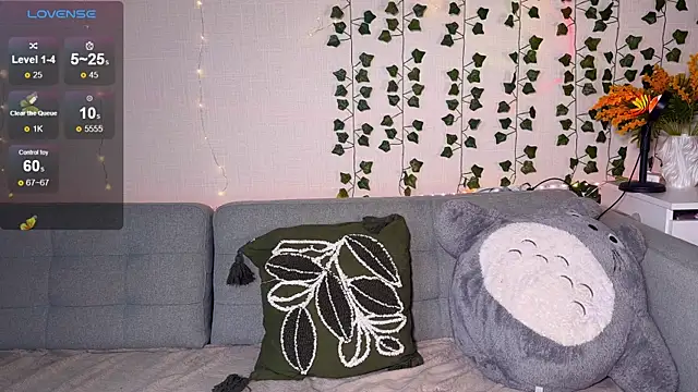 EmmyBell  online show from 10-21-25, 11:31