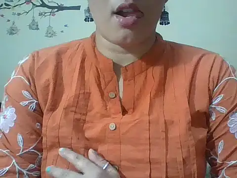 Snapshot of rekha_09 chatting on 09-26-25, 12:23 rekha 09 online show from 09-26-25, 12:23