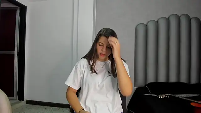 Charlotte-Star online show from 11-11-25, 10:37