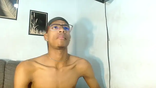 criss zuri online show from 11-22-25, 11:31