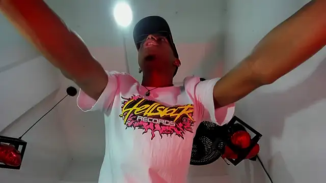 criss zuri online show from 04-23-26, 12:11