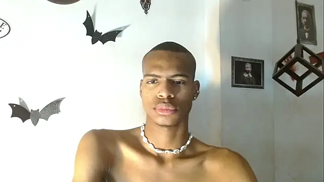 criss zuri online show from 10-23-25, 11:42