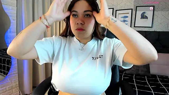 sophie  blare online show from 03-20-26, 07:15