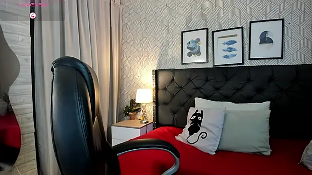 sophie  blare online show from 04-01-26, 07:33