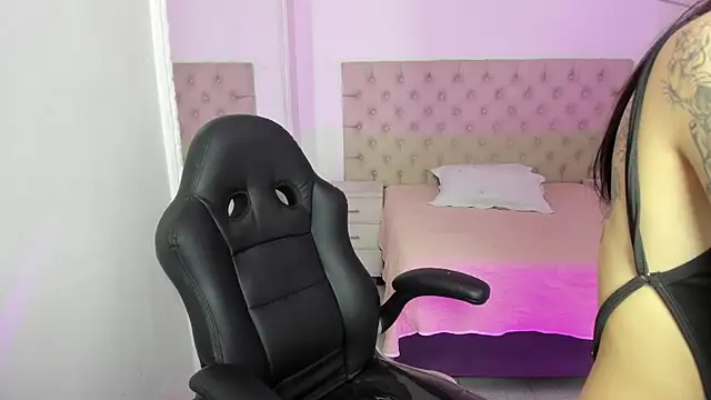 AlliceCopper online show from 10-26-25, 01:11