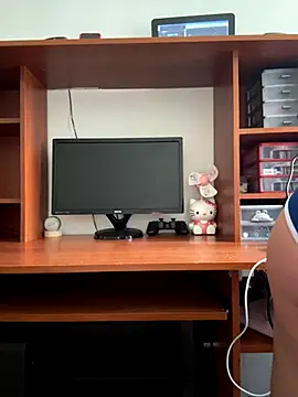 Yui-Ch06 online show from 10-13-25, 03:35