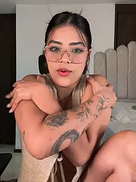 Sara-Evans online show from 03-24-26, 01:38