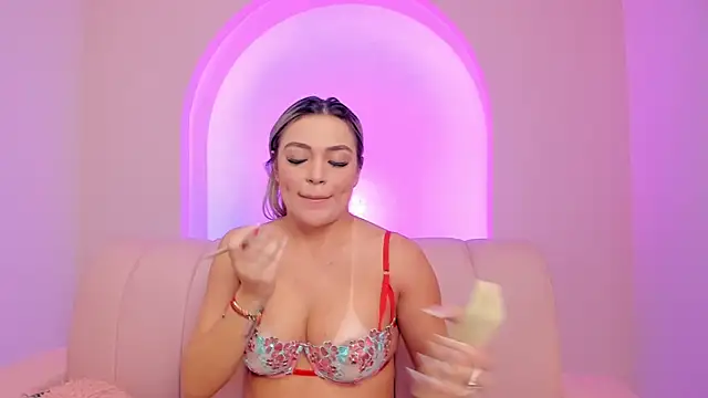 milaowens online show from 05-15-26, 01:20