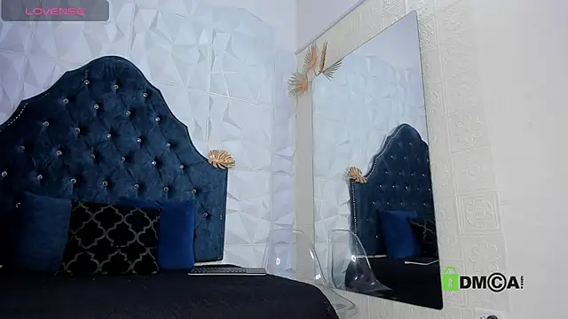  mia milf  online show from 09-22-25, 01:33