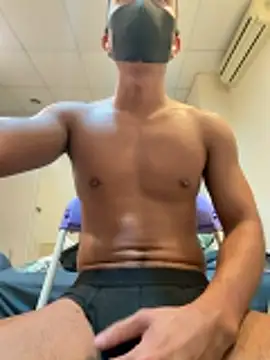 Snapshot of black_xun chatting on 10-23-25, 02:49 black xun online show from 10-23-25, 02:49