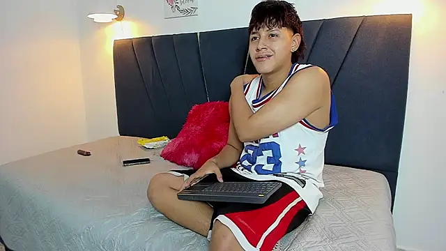 zeusapollofuck online show from 11-25-25, 11:27