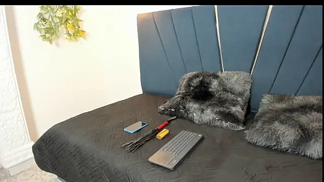 Snapshot of zeusapollofuck chatting on 09-14-25, 03:34 zeusapollofuck online show from 09-14-25, 03:34