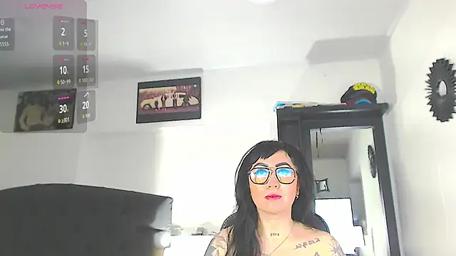 Vicky hotmilf online show from 12-04-25, 10:58