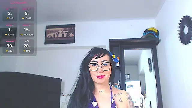Snapshot of Vicky_hotmilf chatting on 06-19-26, 10:21 Vicky hotmilf online show from 06-19-26, 10:21