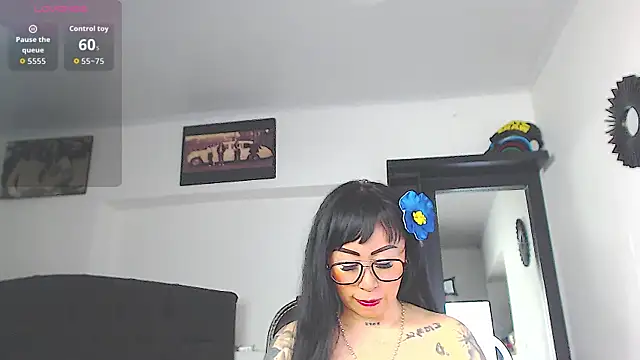 Vicky hotmilf online show from 02-16-26, 11:09