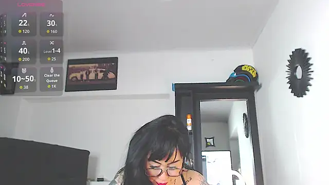 Vicky hotmilf online show from 02-25-26, 11:10