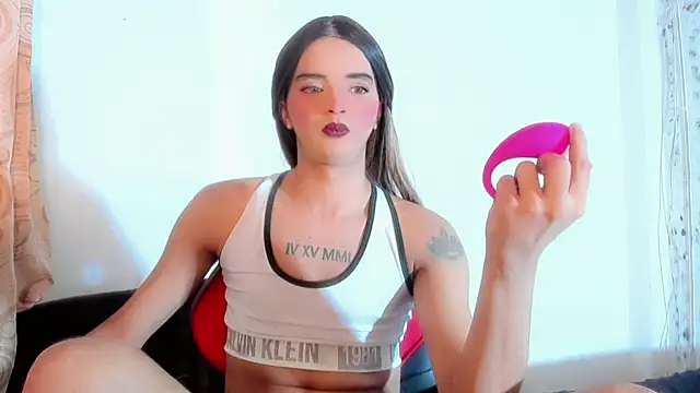 MIA HOT23CM S7S online show from 10-19-25, 12:19