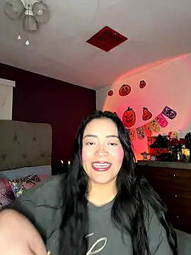 MyHoneyFrida online show from 10-27-25, 04:02