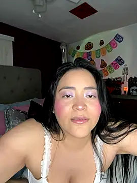 Snapshot of MyHoneyFrida chatting on 10-07-25, 02:34 MyHoneyFrida online show from 10-07-25, 02:34