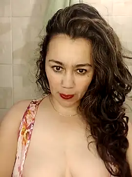 sexy-latina1 online show from 09-21-25, 11:21