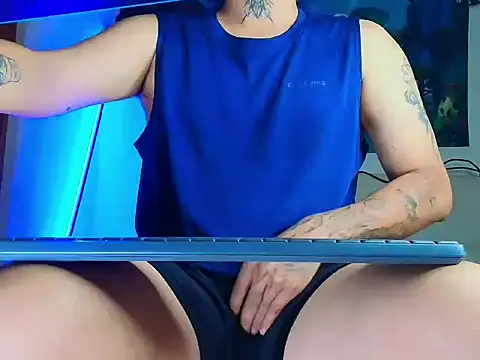 Snapshot of Zoldyck_420 chatting on 10-26-25, 06:14 Zoldyck 420 online show from 10-26-25, 06:14