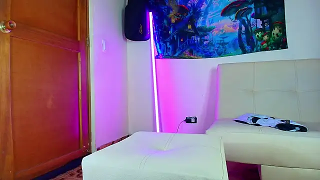 Snapshot of Zoldyck_420 chatting on 09-09-25, 11:47 Zoldyck 420 online show from 09-09-25, 11:47