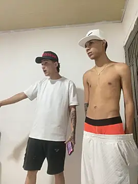 spicyboysvenezuelan online show from 09-29-25, 05:58