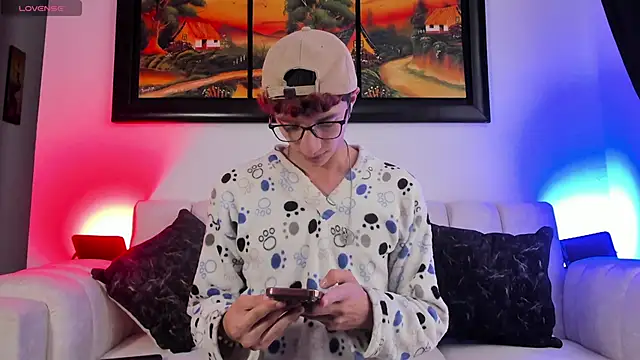 mhatias  online show from 04-18-26, 07:29