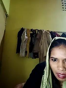 Snapshot of Jaya_Iyer chatting on 09-20-25, 04:28 Jaya Iyer online show from 09-20-25, 04:28