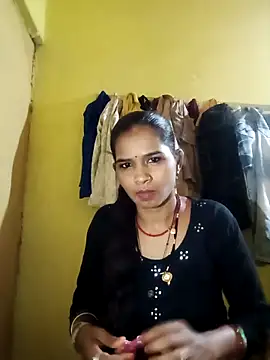 Snapshot of Jaya_Iyer chatting on 09-18-25, 03:37 Jaya Iyer online show from 09-18-25, 03:37