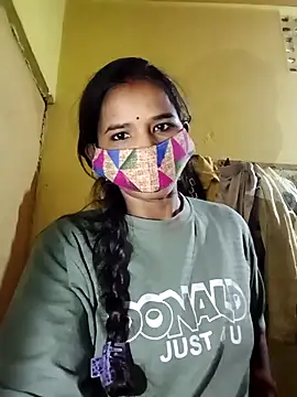Snapshot of Jaya_Iyer chatting on 10-03-25, 01:01 Jaya Iyer online show from 10-03-25, 01:01