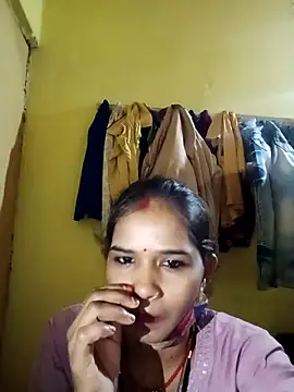 Snapshot of Jaya_Iyer chatting on 09-17-25, 02:41 Jaya Iyer online show from 09-17-25, 02:41