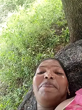 Jivika Jaiswal online show from 09-30-25, 06:41