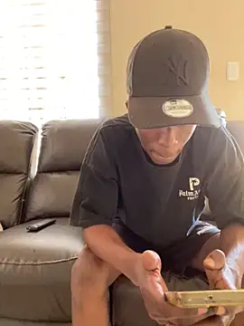 MeneerIan online show from 10-15-25, 06:11