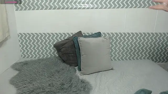 EmilyCoy  online show from 12-04-25, 05:06