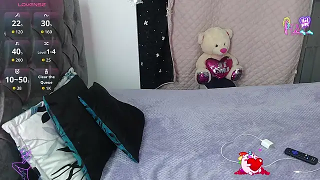 EmilyCoy  online show from 04-02-26, 07:59