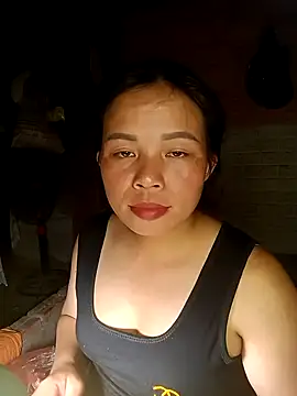Snapshot of KumChyn chatting on 10-19-25, 12:41 KumChyn online show from 10-19-25, 12:41