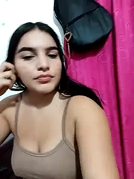 Snapshot of chloe_90 chatting on 10-08-25, 12:12 chloe 90 online show from 10-08-25, 12:12