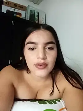 Snapshot of chloe_90 chatting on 10-16-25, 11:57 chloe 90 online show from 10-16-25, 11:57