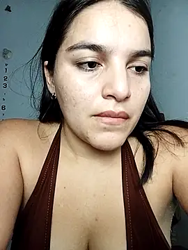 Snapshot of chloe_90 chatting on 09-18-25, 12:02 chloe 90 online show from 09-18-25, 12:02